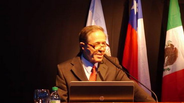 Dr. Claudio Cortés